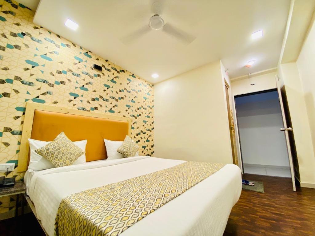Hotel Alexa By Abc Ahmedabad Exterior photo