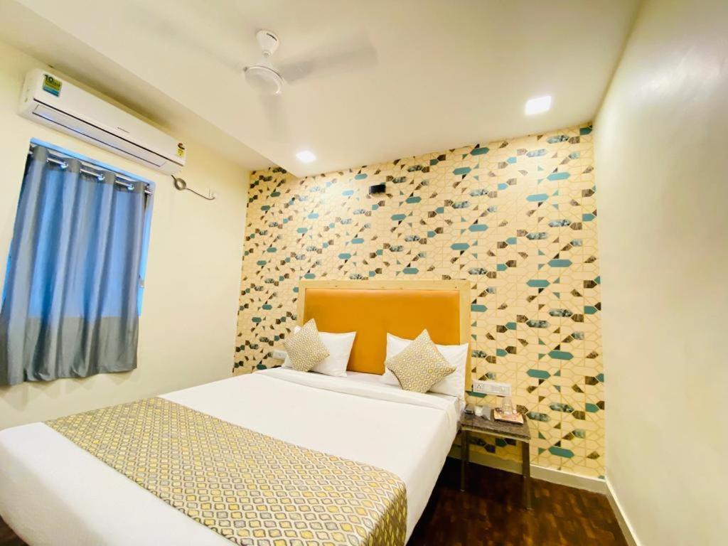 Hotel Alexa By Abc Ahmedabad Exterior photo